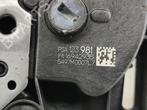 Front left lock CITROËN C3 III (SX) 1.2 THP 110 (SXHNPS, SXHNZT, SXHNZ6) | BP29075044C98 