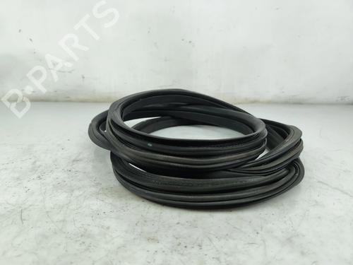 Rubber door seal CITROËN C3 III (SX) 1.2 THP 110 (SXHNPS, SXHNZT, SXHNZ6) | BP29075064C142 