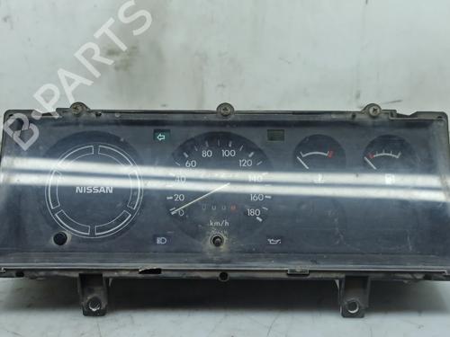 Used Instrument cluster NISSAN PATROL III/2 Station Wagon (W260) [1988-1998]  28494437