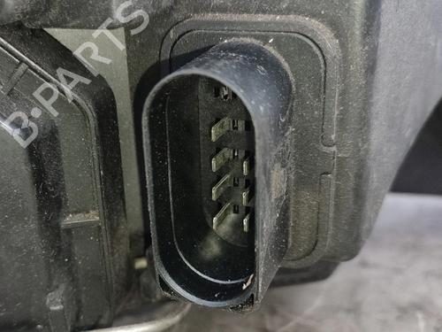 Left headlight FORD FOCUS I Turnier (DNW) 1.4 16V | BP29205218C28