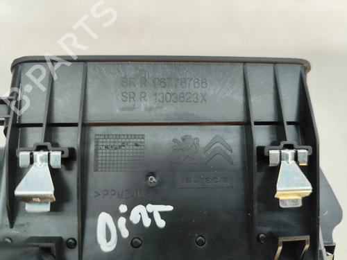 Air vent PEUGEOT 308 SW II (LC_, LJ_, LR_, LX_, L4_) 1.6 HDi 92 | BP29205265I21 