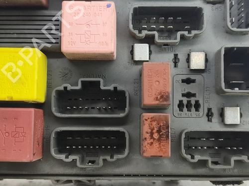 Fuse box RENAULT LAGUNA II (BG0/1_) 1.9 dCi (BG08, BG0G) | BP29331260E1