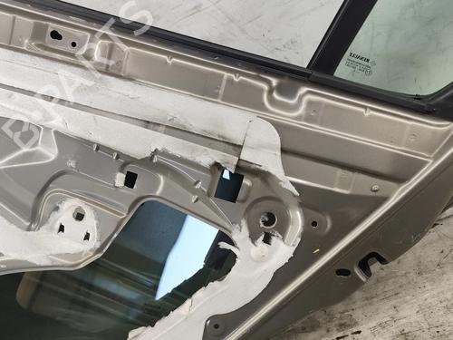 Dør høyre bak RENAULT CLIO III (BR0/1, CR0/1) 1.2 16V (BR02, BR0J, BR11, CR02, CR0J, CR11) | BP29398454C5
