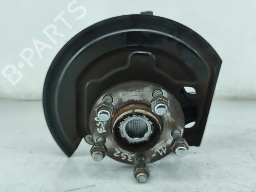 Used Left front steering knuckle NISSAN JUKE (F15) 1.6 (117 hp) 29545651