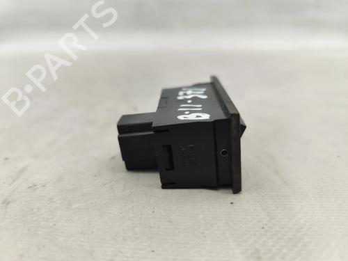 Switch NISSAN BLUEBIRD (910) 1.8 | BP29570782I30