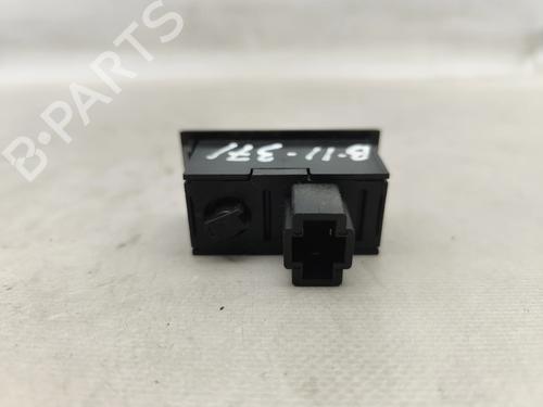 Switch NISSAN BLUEBIRD (910) 1.8 | BP29570782I30