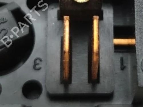 Switch NISSAN BLUEBIRD (910) 1.8 | BP29570781I30