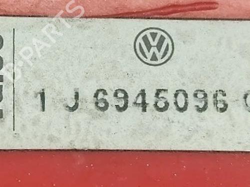 Right taillight VW GOLF IV (1J1) 1.4 16V | BP29595751C35 