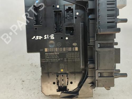 Fuse box MERCEDES-BENZ E-CLASS (W212) E 220 BlueTEC (212.001) | BP29609243E1