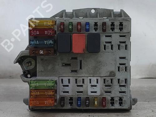 Caja reles / fusibles FIAT PUNTO (188_) 1.2 60 (188.030, .050, .130, .150, .230, .250) (60 hp) 26146747