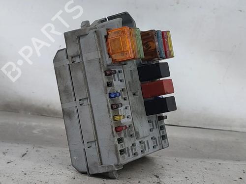 Caja reles / fusibles FIAT PUNTO (188_) 1.2 60 (188.030, .050, .130, .150, .230, .250) | BP26146747E1