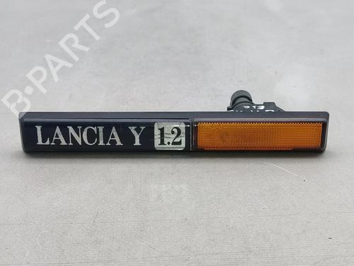 Used Left front indicator LANCIA Y (840_) 1.2 (840AA, 840AF1A) (60 hp) 27896766