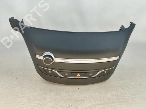 BP29619703I30 main image