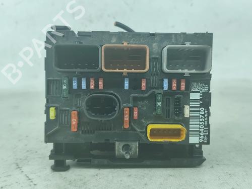 Boîte à Fusibles PEUGEOT 207 (WA_, WC_) 1.6 HDi (109 hp) 29332348