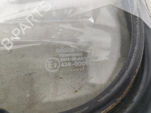 Rear right quarter glass LAND ROVER DEFENDER Station Wagon (L316, L315) 2.5 TDI 4x4 (L316) | BP29754768C92 