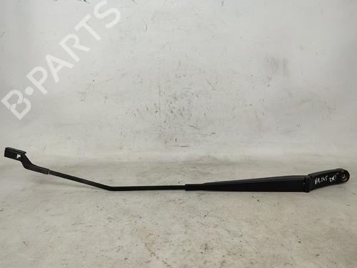 Used Front windshield wiper arm Front windshield wiper arm SEAT IBIZA V (KJ1, KJG) 1.0 MPi (80 hp) 29825054 29825054