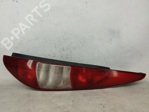 Used Right taillight FORD MONDEO III Turnier (BWY) 2.0 TDCi (130 hp) 17763607
