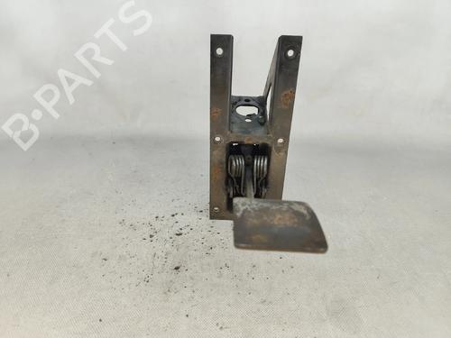 Clutch pedal LAND ROVER DEFENDER Station Wagon (L316, L315) 2.5 TDI 4x4 (L316) | BP29825734I13 