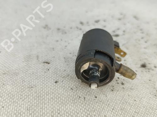 Washer pump LAND ROVER DEFENDER Station Wagon (L316, L315) 2.5 TDI 4x4 (L316) | BP29825756E24