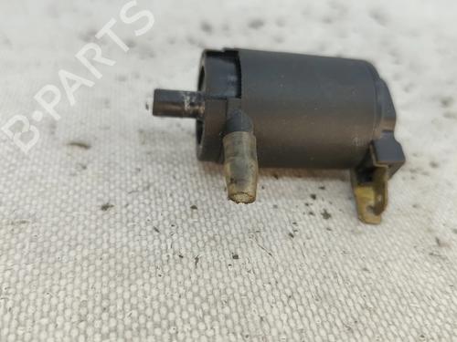 Washer pump LAND ROVER DEFENDER Station Wagon (L316, L315) 2.5 TDI 4x4 (L316) | BP29825756E24
