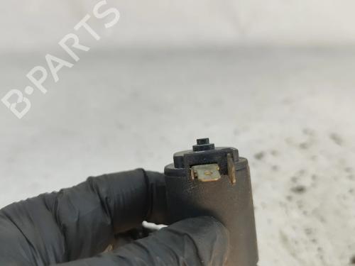 Washer pump LAND ROVER DEFENDER Station Wagon (L316, L315) 2.5 TDI 4x4 (L316) | BP29825756E24