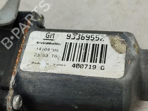 Front right window mechanism OPEL MERIVA A MPV (X03) 1.3 CDTI (E75) | BP29617904C23