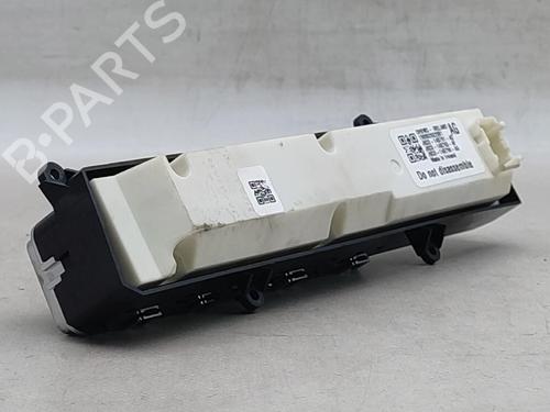 Switch JAGUAR I-PACE (X590) EV400 AWD | BP29825023I30 