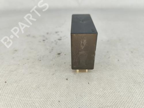 Switch MERCEDES-BENZ C-CLASS (W202) C 250 Turbo-D (202.128) | BP29886756I30