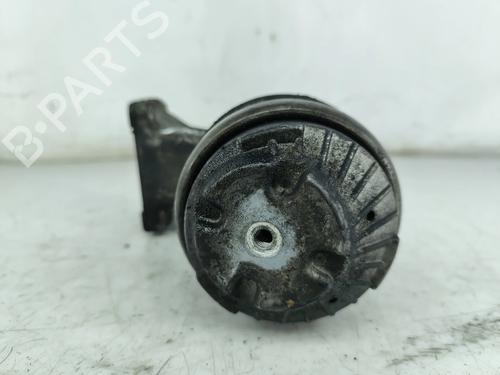 Used Engine mount MERCEDES-BENZ C-CLASS (W202) C 250 Turbo-D (202.128) (150 hp) 29895402