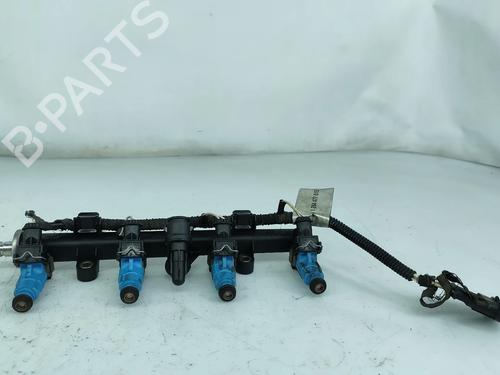 Used Injection rail FIAT PUNTO (188_) 1.2 16V 80 (188.233, .235, .253, .255, .333, .353, .639,... (80 hp) 29958039