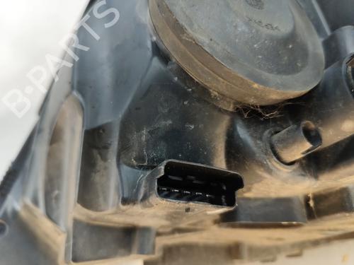 Right headlight RENAULT CLIO II (BB_, CB_) 1.2 16V | BP29957985C29