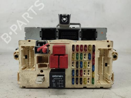 fuse-box-fiat-stilo-192_-2001-2002-2003-2004-2005-2006-2007-2008-2009-2010-29945159 main image