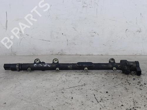 Used Injection rail MERCEDES-BENZ VITO Van (W638) 110 CDI 2.2 (638.094) (102 hp) 30112192