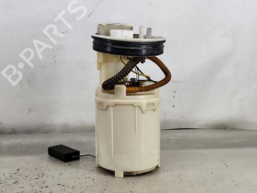 Used Fuel pump VW GOLF IV (1J1) 1.6 16V (105 hp) 30101179