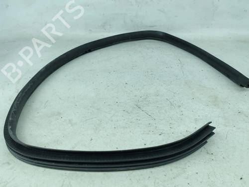 Rubber door seal SUZUKI SWIFT III (MZ, EZ) 1.3 4x4 (RS 413, ZD11S) | BP29732127C142 