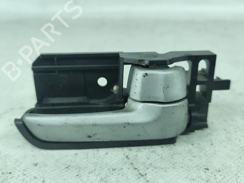 Højre bagtil invendig håndtag SUZUKI SWIFT III (MZ, EZ) 1.3 4x4 (RS 413, ZD11S) (92 hp) 29732102