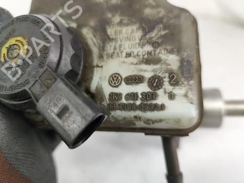 Brake master cylinder VW GOLF VI (5K1) 1.6 TDI | BP30135998M77