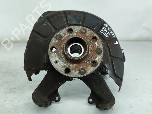 Used Right front steering knuckle VW GOLF VI (5K1) 1.6 TDI (105 hp) 30136002