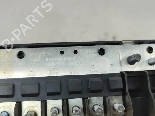 Fuse box VW GOLF VI (5K1) 1.6 TDI | BP30135922E1 