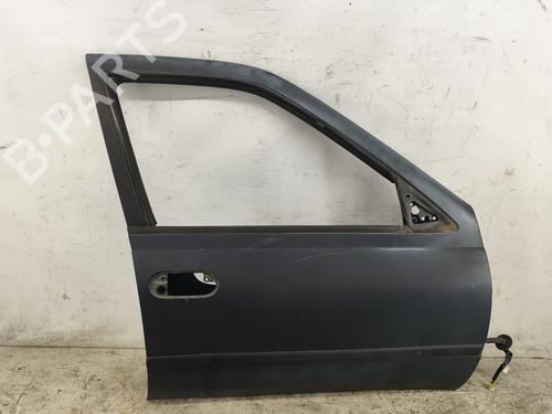 Used Right front door NISSAN SUNNY III Hatchback (N14) 1.4 i 16V (87 hp) 30201639