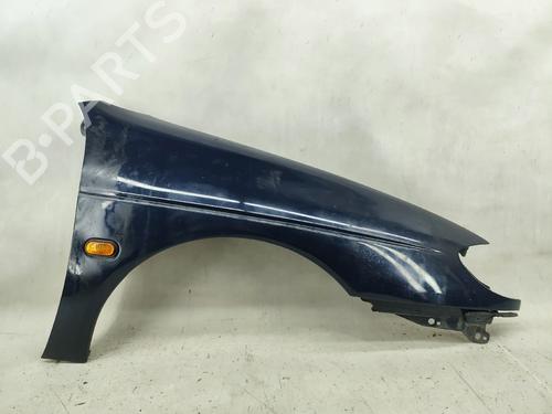 Used Right front fenders RENAULT MEGANE I Classic (LA0/1_) 1.4 (LA0E, LA0V) (75 hp) 30275641