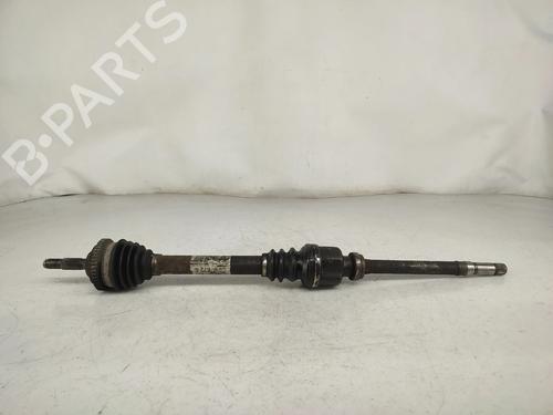 Used Right front driveshaft PEUGEOT 206 Hatchback (2A/C) 1.1 i (60 hp) 30318245