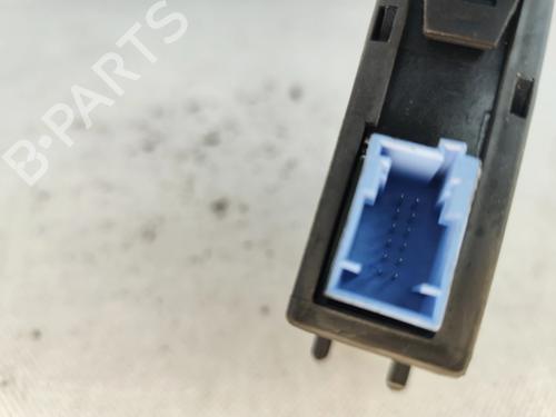 Card reader RENAULT LAGUNA II (BG0/1_) 1.9 dCi (BG08, BG0G) | BP30323100E4