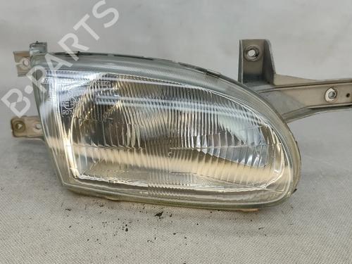 Used Right headlight HYUNDAI ACCENT Saloon (X-3) 1.3 i 12V (84 hp) 30323688