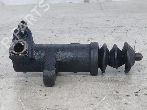 Clutch slave cylinder VOLVO V40 Estate (645) 1.9 DI | BP30353993M113