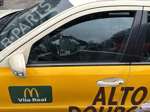 Used Left front door MERCEDES-BENZ E-CLASS (W211) E 220 CDI (211.006) (150 hp) 30356069