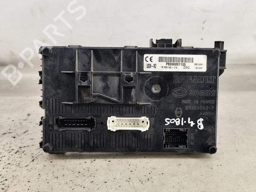 Used Fuse box RENAULT CLIO II (BB_, CB_) 1.5 dCi (B/CB07) (65 hp) 30390938