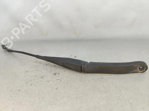 Used Front windshield wiper arm Front windshield wiper arm 30436146 30436146