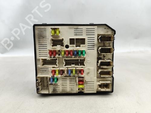 fuse-box-renault-megane-iii-hatchback-bz01_-b3_-2008-30518805 main image
