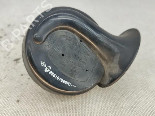 BP30571722E13 main image